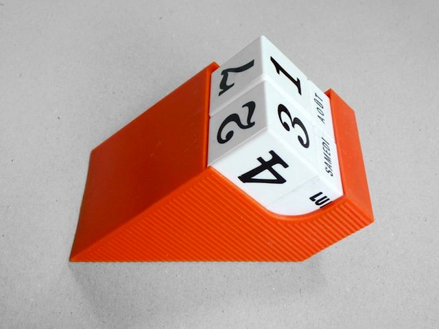 創(chuàng)意日歷設(shè)計(jì)