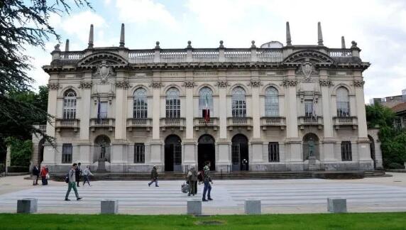 實地考察學產(chǎn)品設(shè)計專業(yè)的米蘭理工大學