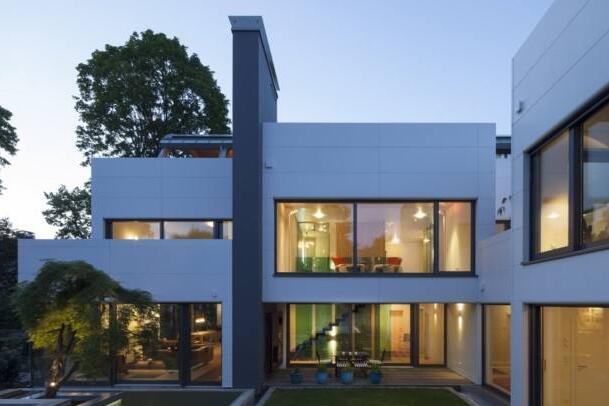 講講包豪斯，談?wù)勚袊I(yè)設(shè)計